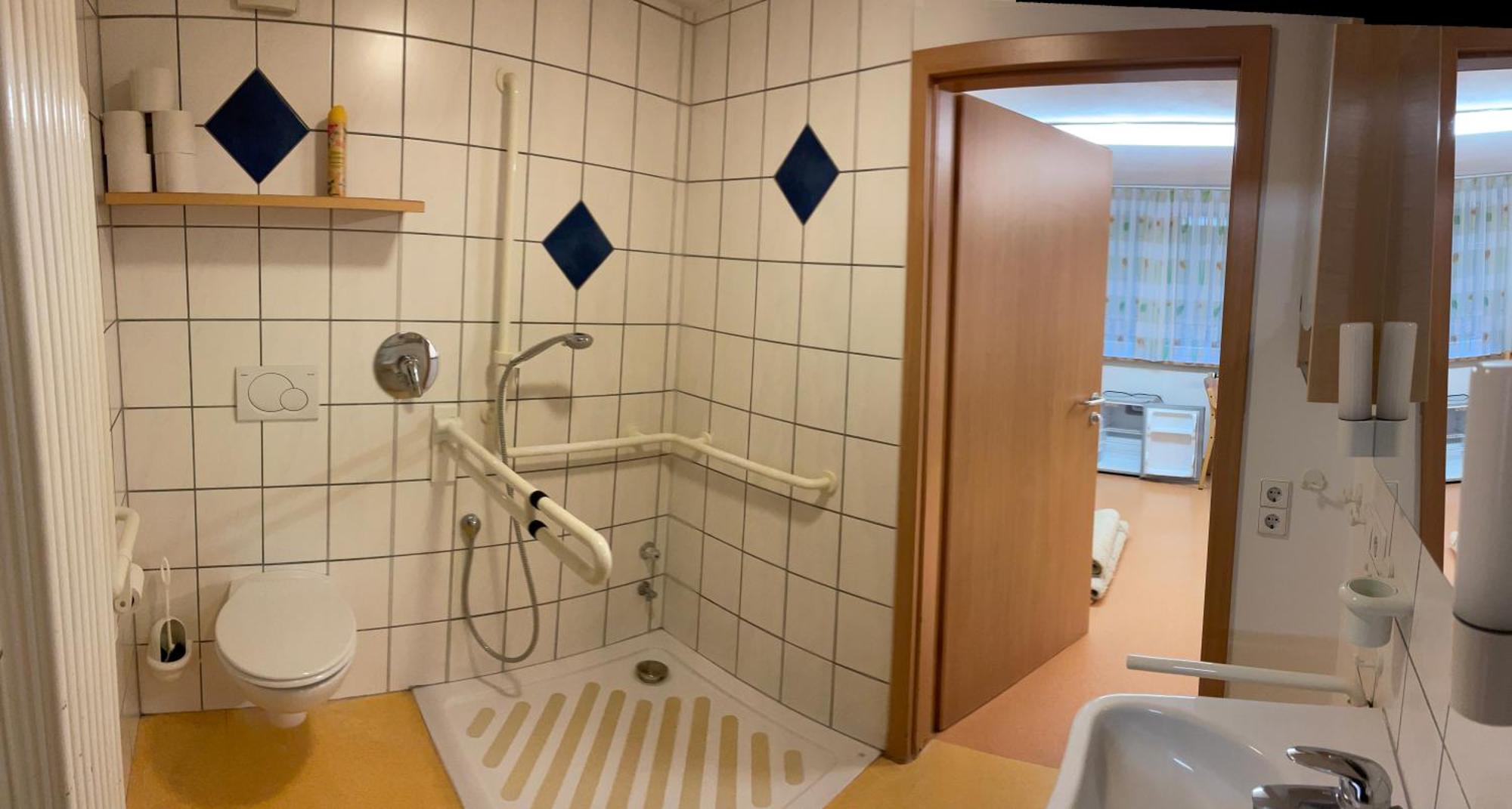 Personalwohnheim Altenpflege Foditsch Sankt Johann  部屋 写真