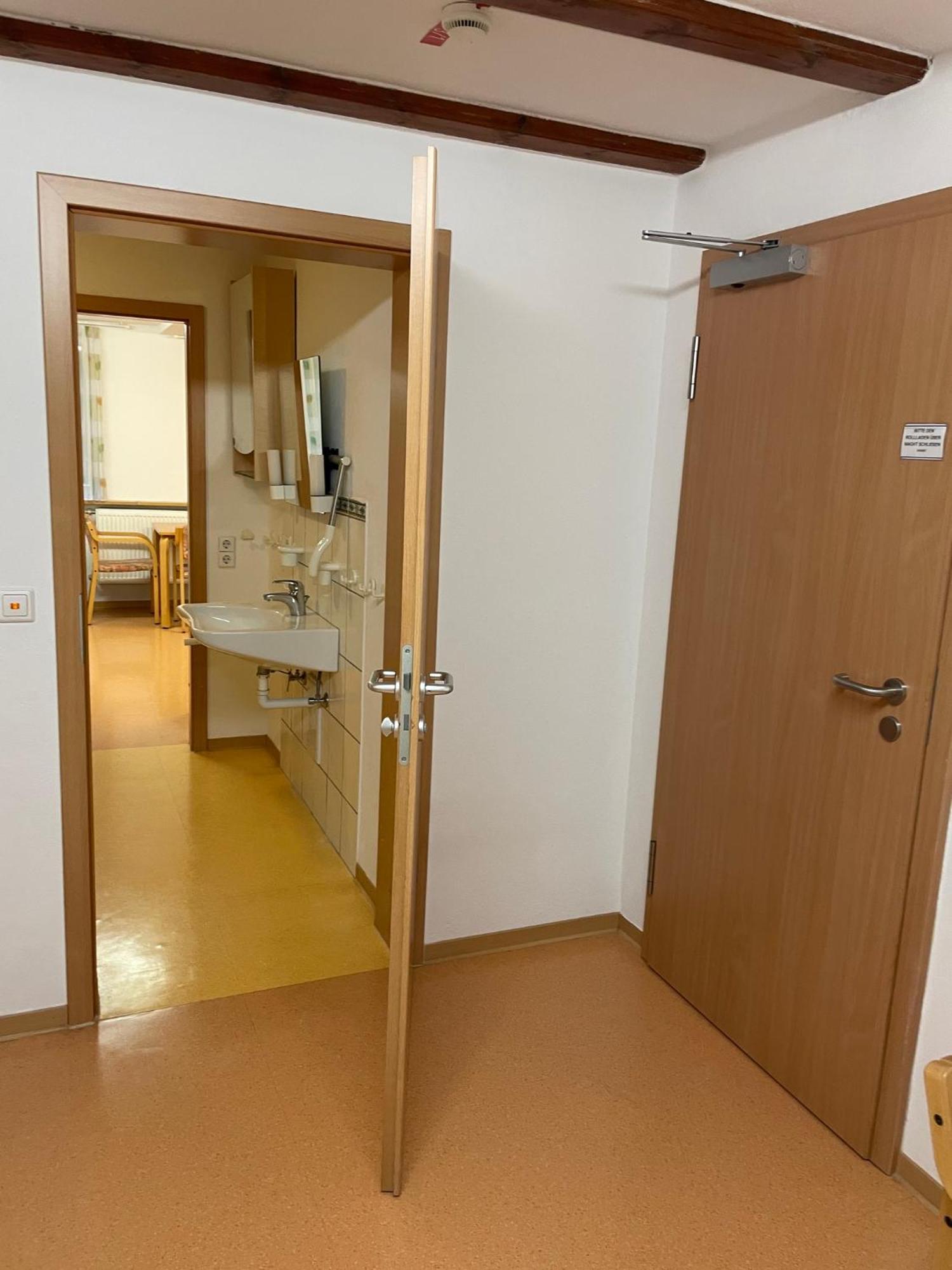 Personalwohnheim Altenpflege Foditsch Sankt Johann  部屋 写真